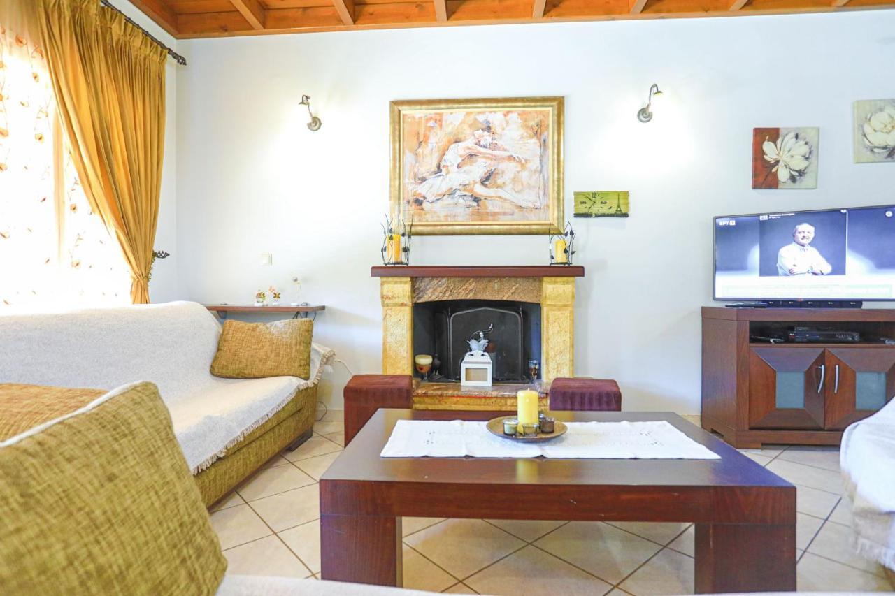 Chrisdina Villa Nymfai